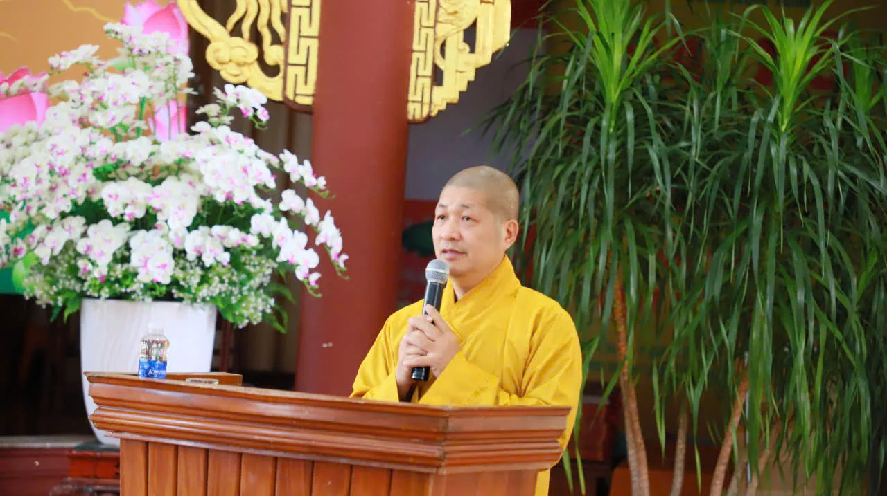 Thương toạ Thích Quang Minh thông qua bản ký kết hợp tác