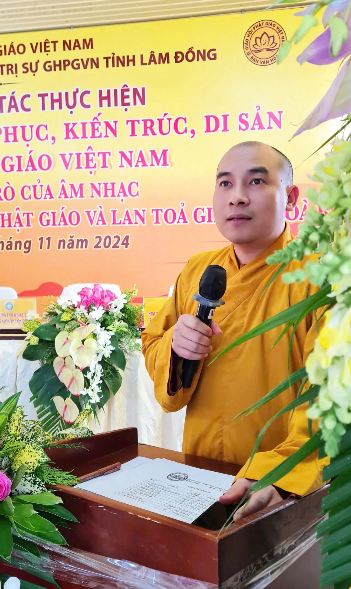 Lâm Đồng - Ban Văn hoá Trung ương GHPGVN cùng Ban Trị sự GHPGVN tỉnh Lâm Đồng thực hiện lễ Ký kết hợp tác thực hiện 4 đề án: "Ngôn ngữ, Pháp phục, Kiến trúc, Di sản"