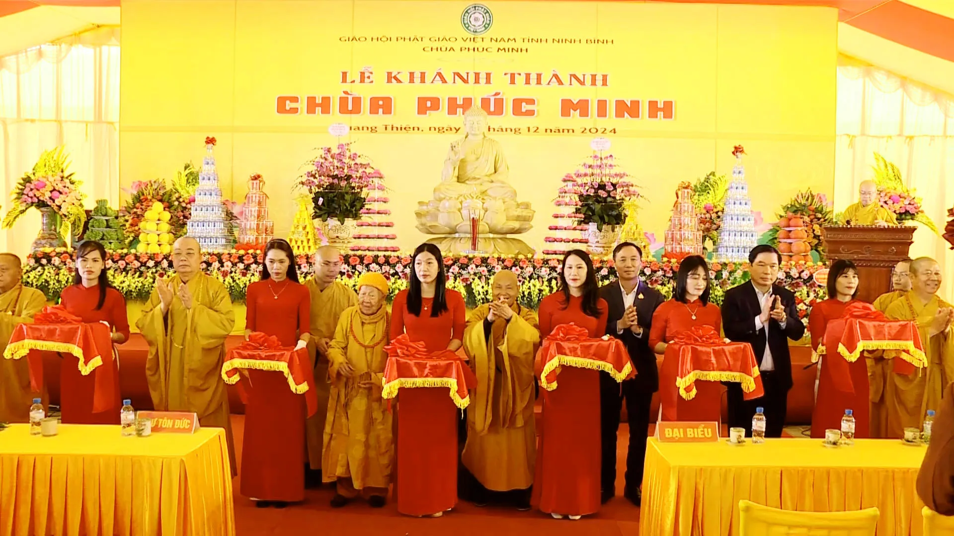 Nghi thức cắt băng Khánh thành chùa Phúc Minh