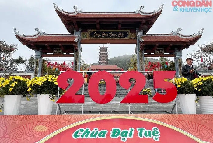 Chùa Đại Tuệ linh thiêng nằm trên dãy núi Đại Huệ ở huyện Nam Đàn, tỉnh Nghệ An.