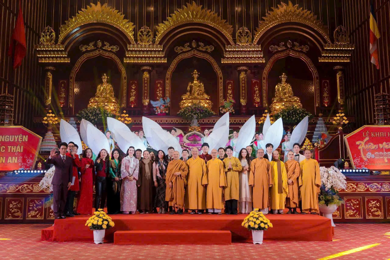 Ban Văn hoá Trung ương GHPGVN công bố kết quả chung kết cuộc vận động sáng tác nghệ thuật Phật giáo "Sáng đạo trong đời"