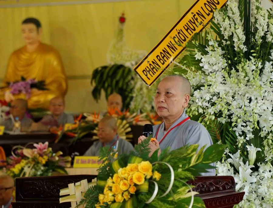 Chư tôn đức Ni tham dự