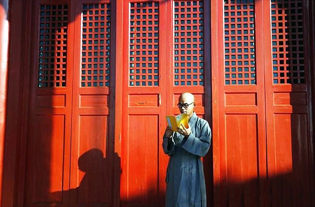 Nhiều tỷ phú sẵn sàng từ bỏ gia tài để...đi tu