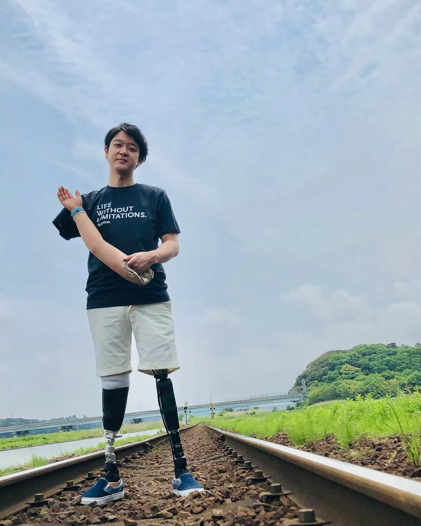 Trên facebook của Yamada Chihiro (山田千紘) , youtube thường đăng những dòng Status và hình ảnh truyền cảm hứng đến những người đồng cảnh ngộ