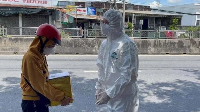 Hũ tro cốt người đàn ông mất vì Covid-19 và chiếc phong bì giấu kín-0