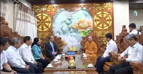 Quang cảnh buổi tiếp