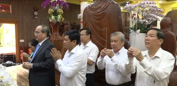 Ngài Nguyễn Thiện Nhân chúc tết Hòa thượng Chủ tịch