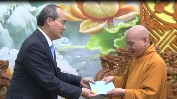 Ngài Nguyễn Thiện Nhân chúc tết Hòa thượng Chủ tịch