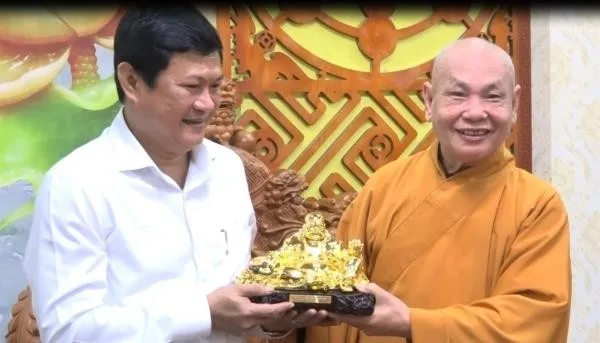Ngài Nguyễn Thiện Nhân chúc tết Hòa thượng Chủ tịch