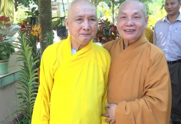Thắm tình đạo vị giữa Hòa thượng Chủ tịch và Hòa thượng Thích Thông Nghiêm