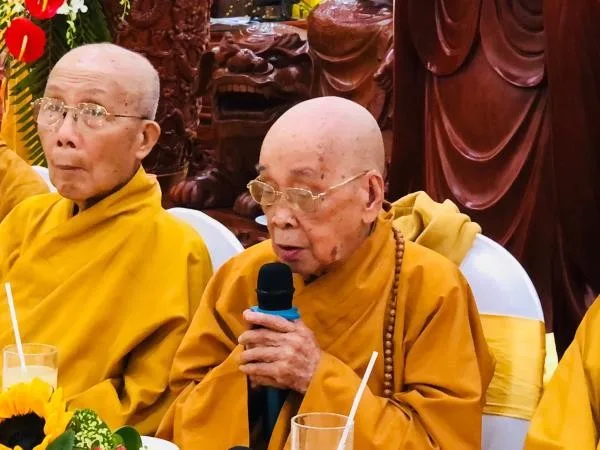 TP HCM: Lễ tạ đàn Dược sư tại chùa Minh Đạo