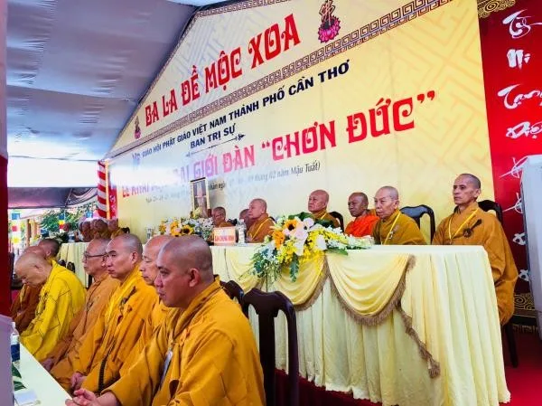 Cần Thơ: Hòa thượng Chủ tịch chứng minh Đại Giới đàn Chơn Đức