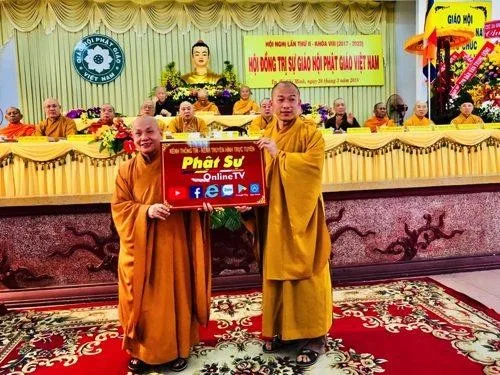 Bế mạc Hội nghị lần thứ hai khoá VIII Hội đồng Trị sự