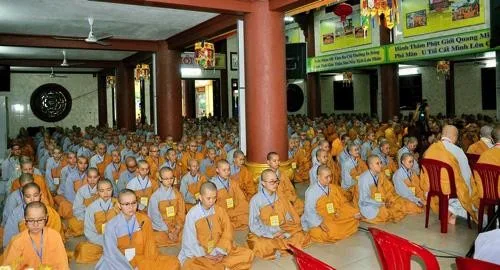Long An: Hoà thượng Chủ tịch giáo giới tại Đại giới đàn Hoằng Đức