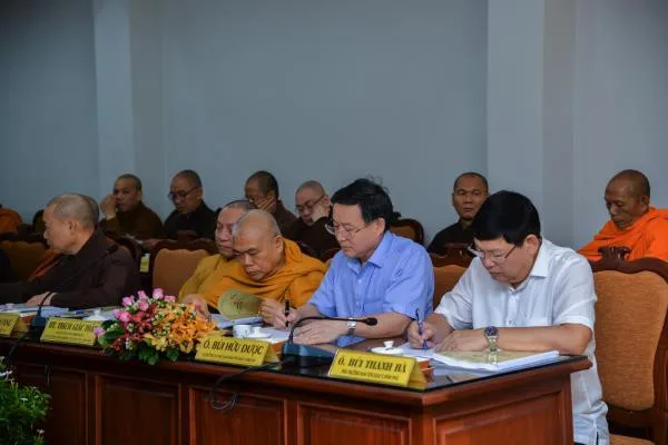Đại diện Chính quyền tham dự