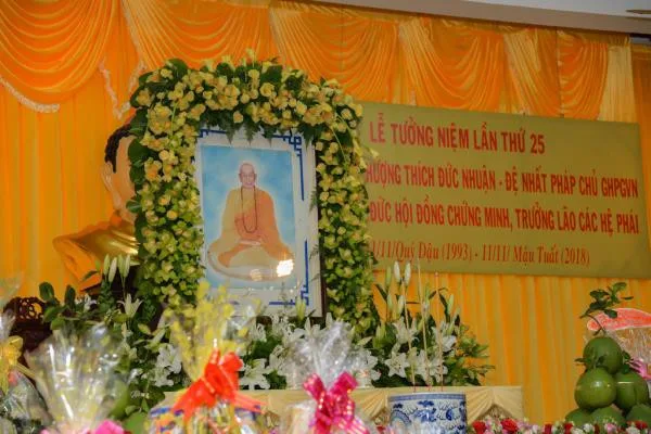 Di ảnh Đức Đệ nhất Pháp chủ - Đại lão Hoà thượng Thích Đức Nhuận