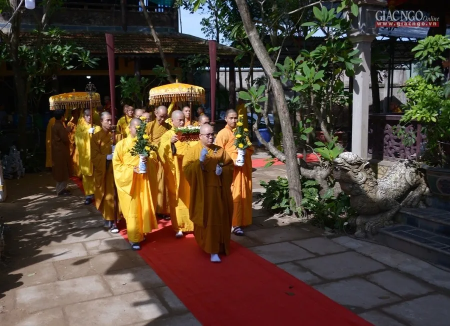 Đại giới đàn Trí Tịnh PL.2561: Giới tử Tỳ-kheo-ni cầu Chánh pháp với Đại Tăng