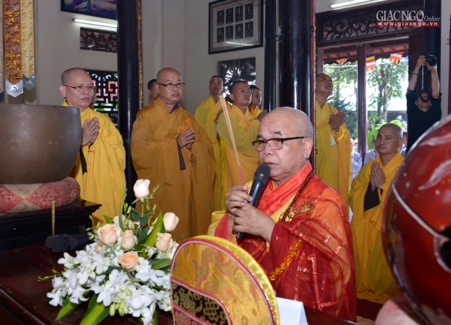 Đại giới đàn Trí Tịnh PL.2561: Giới tử Tỳ-kheo-ni cầu Chánh pháp với Đại Tăng