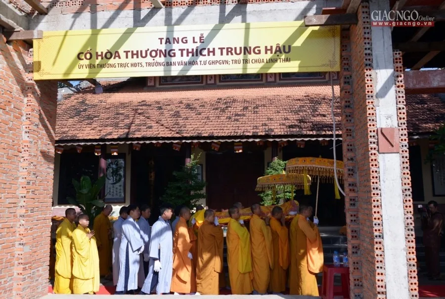 Đại giới đàn Trí Tịnh PL.2561: Giới tử Tỳ-kheo-ni cầu Chánh pháp với Đại Tăng