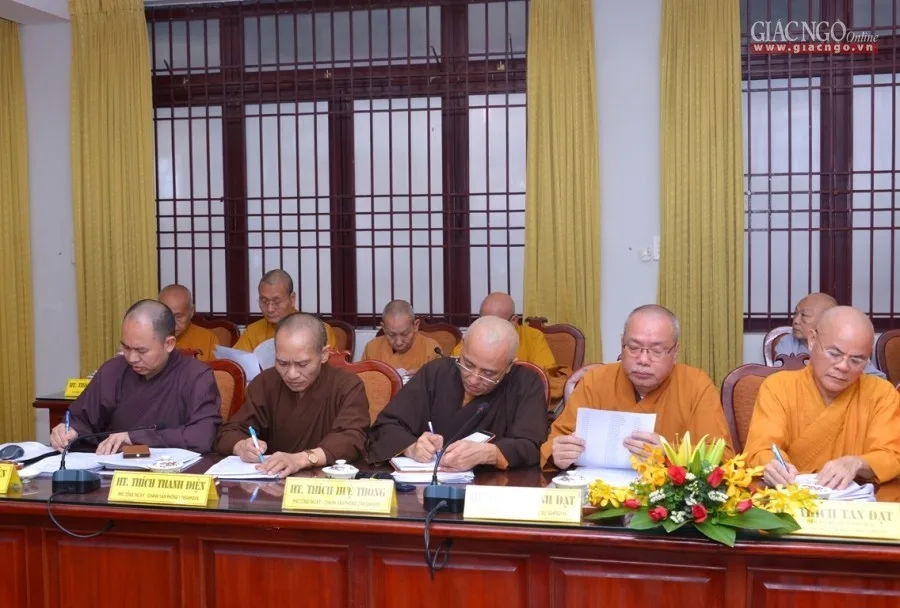 Chư tôn đức tham dự