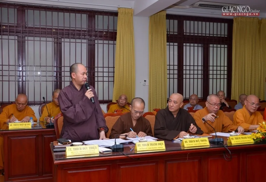 TT.Thích Thiện Đức đóng góp ý kiến