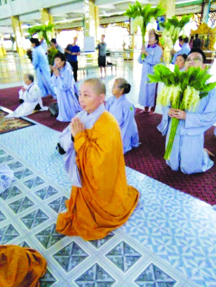 Duyên lành hướng Phật
