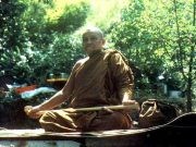 Đừng cố làm gì đặc biệt!