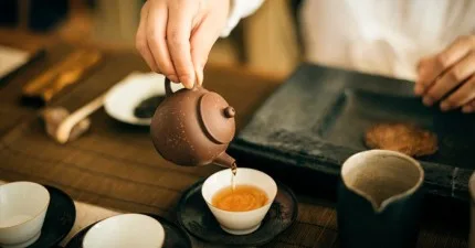 Lúc đang mắng chửi, mình là ai?