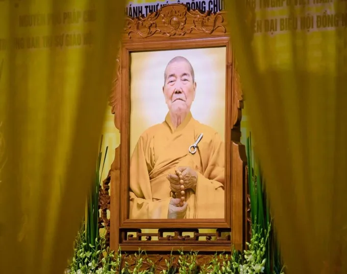 Chủ tịch Ủy ban Trung ương MTTQVN gửi điện chia buồn tới Giáo hội