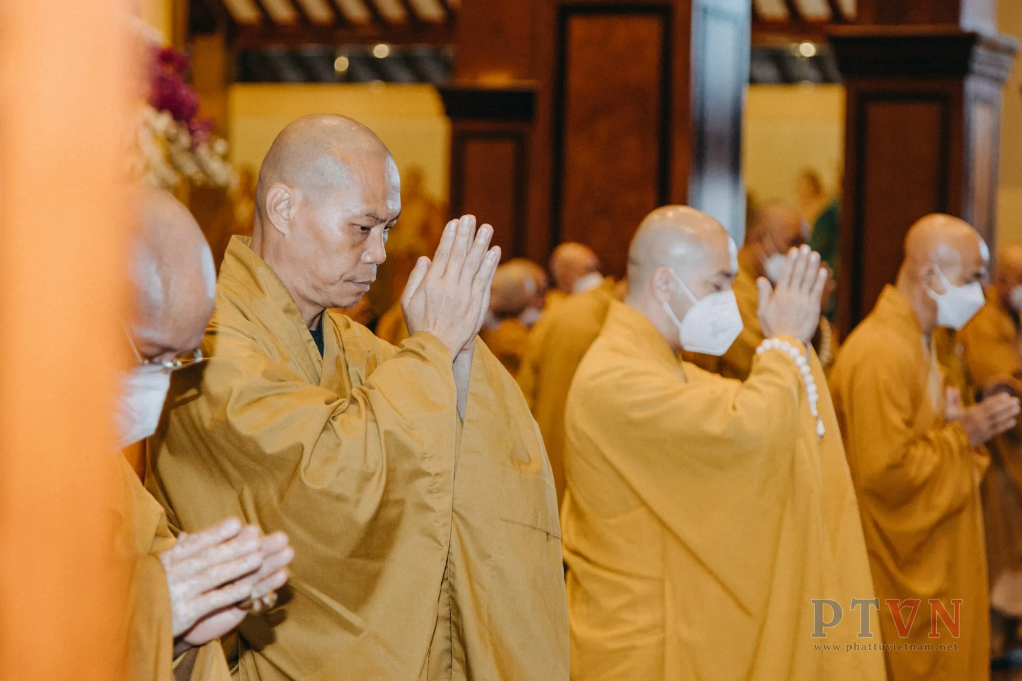 [Chùm ảnh] Kỳ bố-tát đầu tiên trong mùa An cư kiết hạ Phật lịch 2566 tại Việt Nam Quốc Tự-16