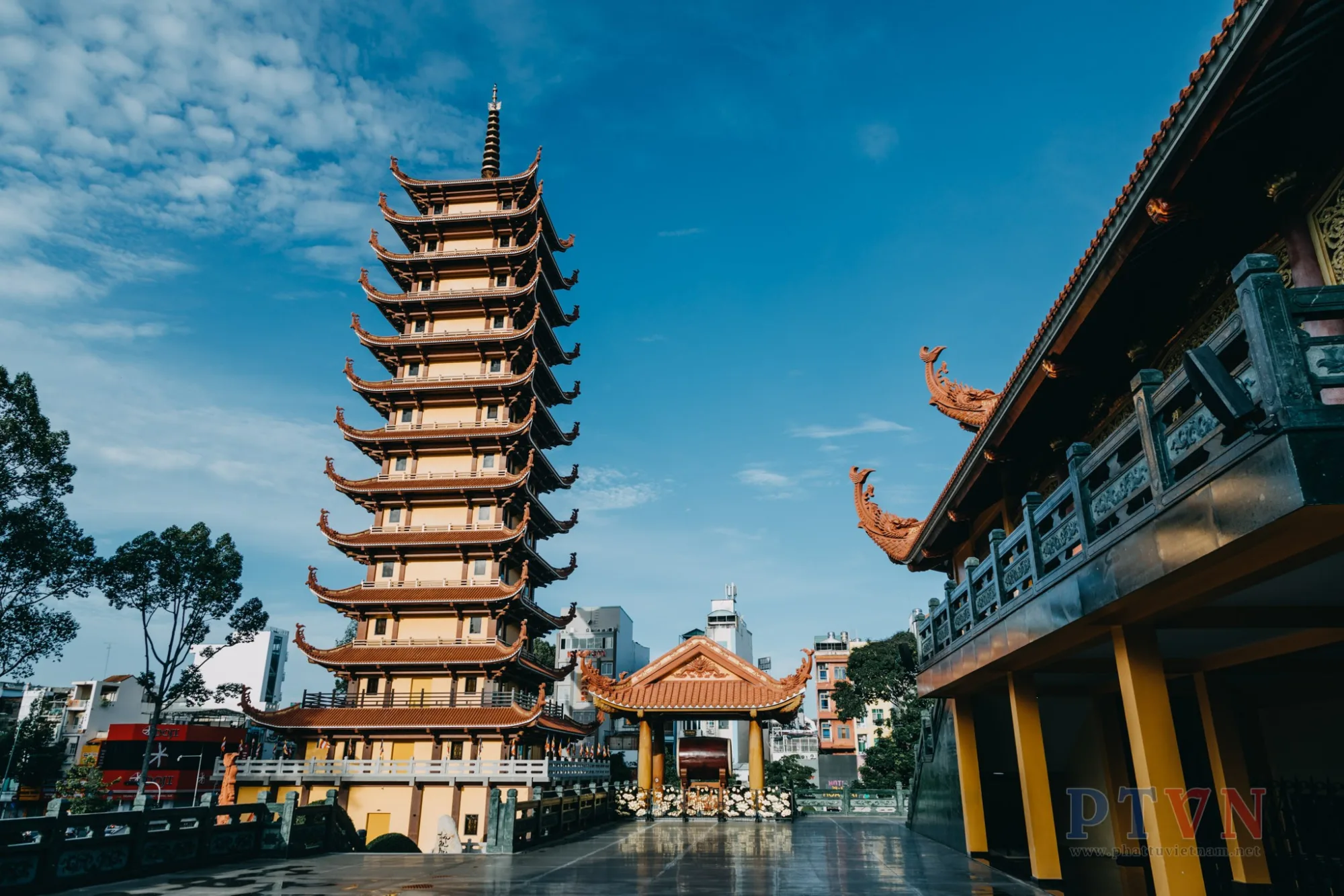 [Chùm ảnh] Kỳ bố-tát đầu tiên trong mùa An cư kiết hạ Phật lịch 2566 tại Việt Nam Quốc Tự-29