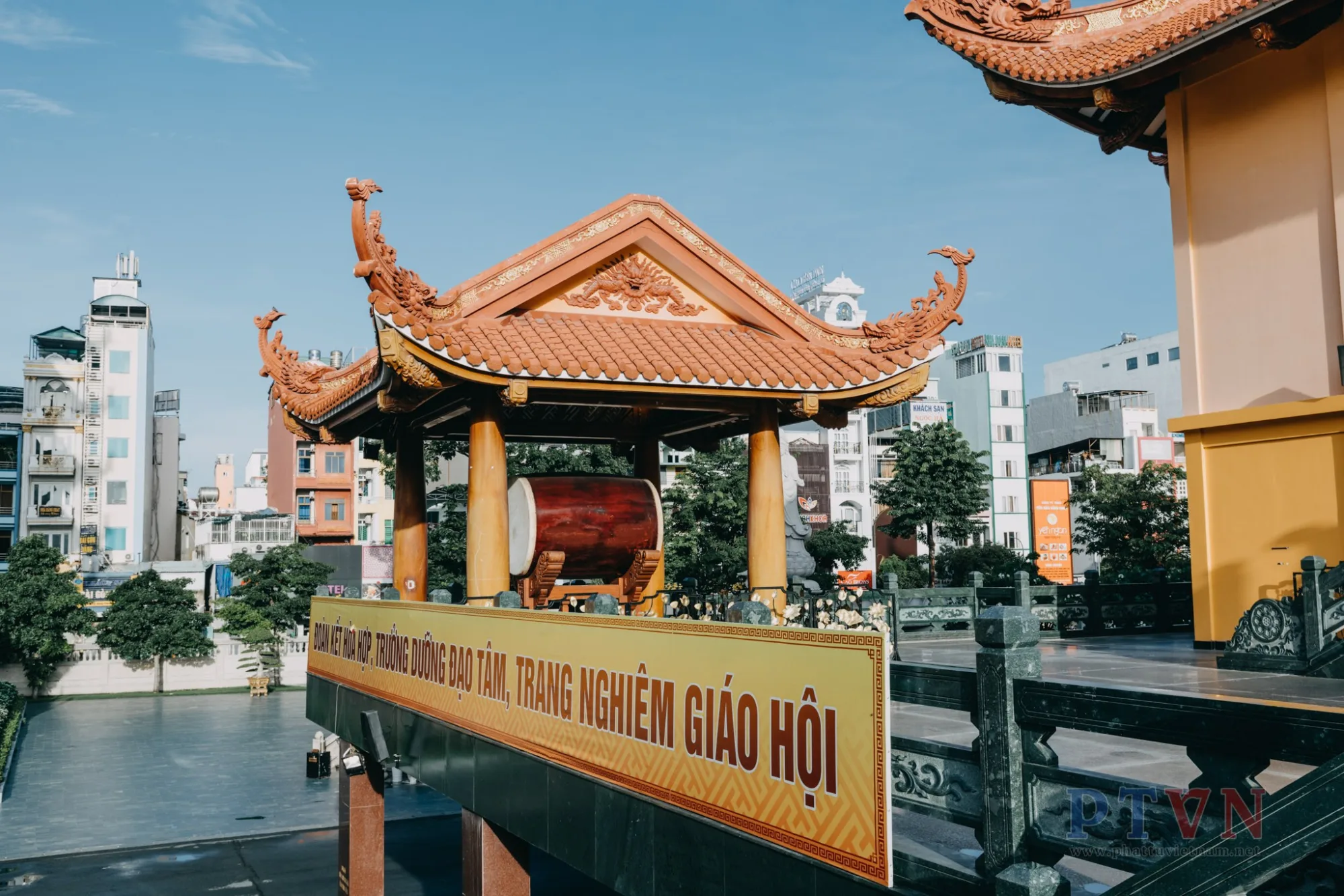 [Chùm ảnh] Kỳ bố-tát đầu tiên trong mùa An cư kiết hạ Phật lịch 2566 tại Việt Nam Quốc Tự-25