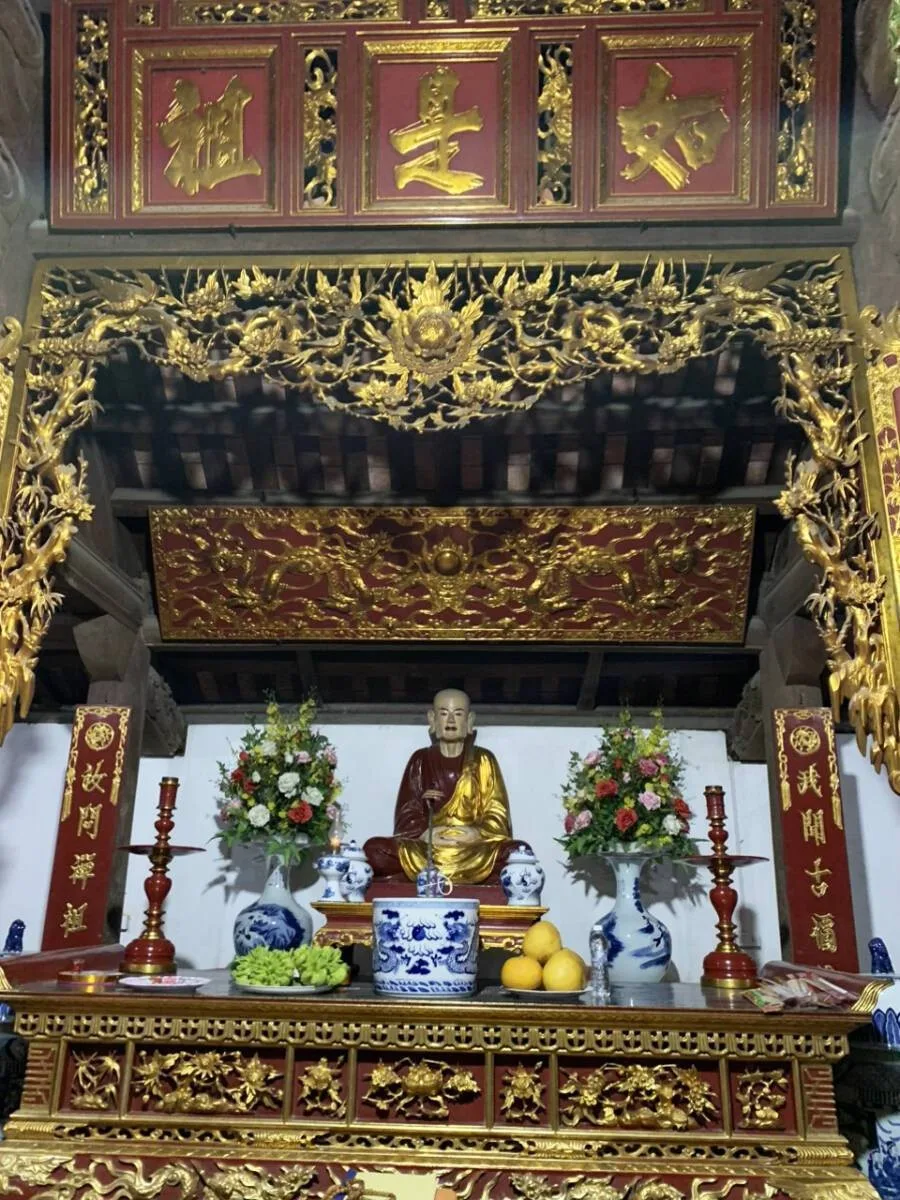 Tượng thờ chùa Bổ Đà