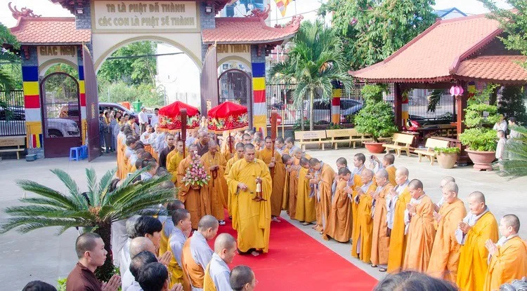 Phật dạy Pháp tu một ngày an lạc