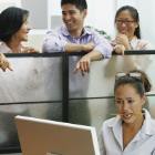 Làm gì để chuyển hóa đồng nghiệp buôn chuyện thị phi?