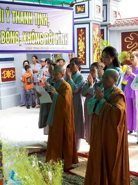 Á hậu Phan Quỳnh Ngân: Sống đẹp nhờ tin yêu Phật giáo