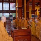 Ngày Tự tứ nói chuyện với người xuất gia