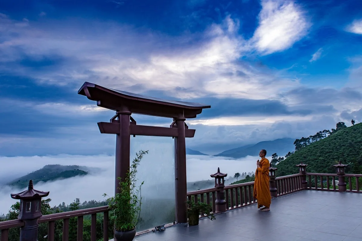 Luận về không gian văn hóa Việt qua hình ảnh ngôi chùa-1