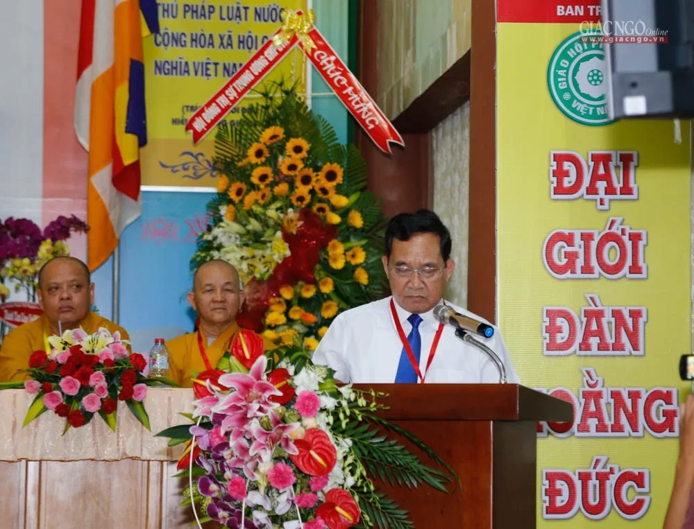 Ông Huỳnh Văn Thừng phát biểu