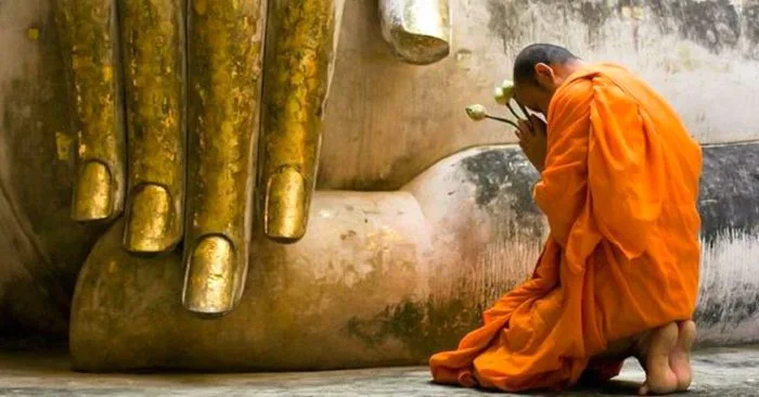 Tại sao phải lạy Phật?-0