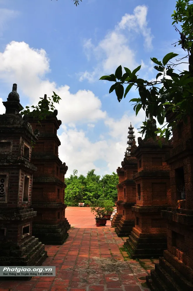 Vẻ đẹp chùa Nôm, Hưng Yên