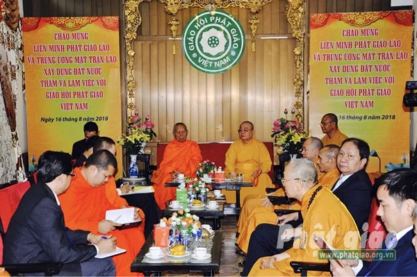 Hà Nội: Đoàn Liên minh PG Lào đến thăm và làm việc với GHPGVN
