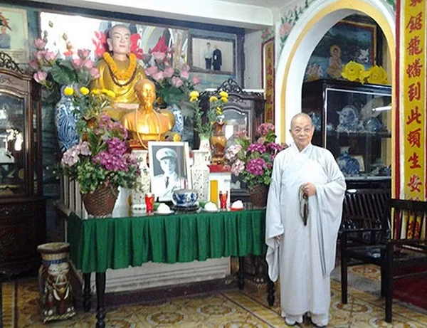 Mùa Vu Lan tham quan chùa cổ 400 tuổi, nơi thờ tướng Giáp