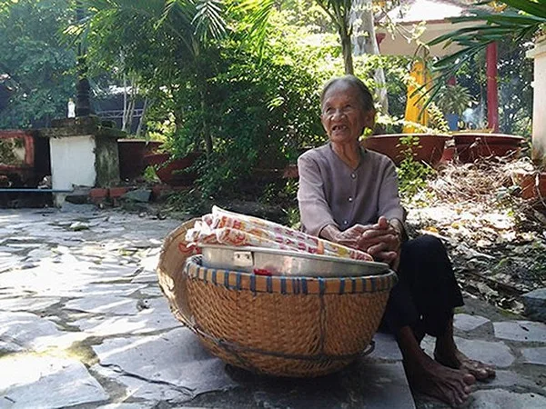 Mùa Vu Lan tham quan chùa cổ 400 tuổi, nơi thờ tướng Giáp