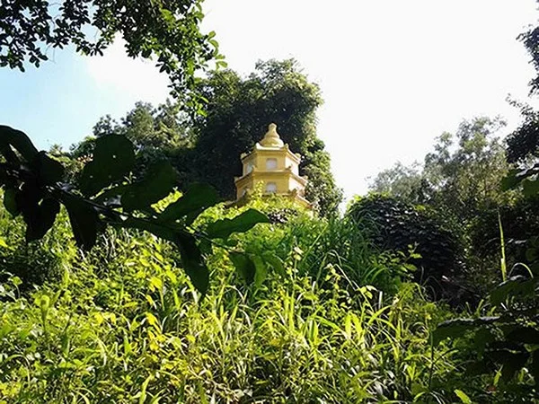 Mùa Vu Lan tham quan chùa cổ 400 tuổi, nơi thờ tướng Giáp