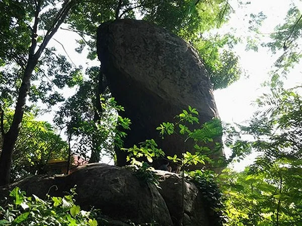Mùa Vu Lan tham quan chùa cổ 400 tuổi, nơi thờ tướng Giáp