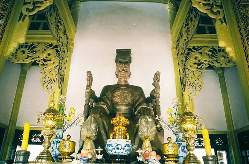 Vài điều kỳ lạ trong hành trang của Vua Trần Nhân Tông-1