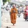 Kính chiếc áo người tu sao cho đúng