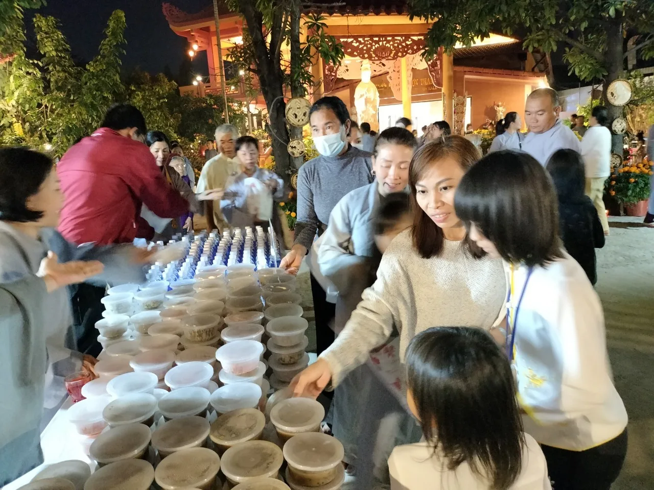 TP.HCM: Trang nghiêm lễ cầu an đầu năm 2023 tại chùa An Hòa-12