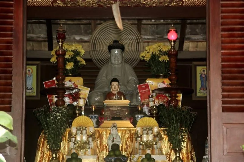 Nha Trang: Chùa Linh Sơn Phước Điền-5